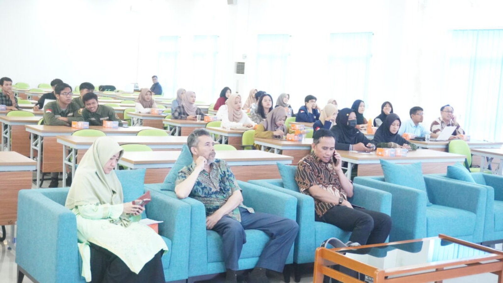 SEMINAR DAN WORKSHOP FAKULTAS TEKNIK UNIVERSITAS BENGKULU