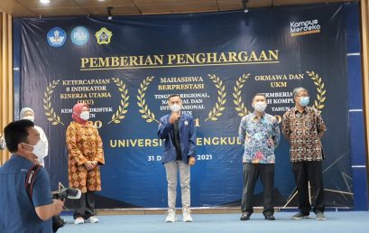 Mahasiswa Teknik Elektro  Fakultas Teknik UNIB Raih Penghargaan Sebagai Mahasiswa Berprestasi Universitas Bengkulu